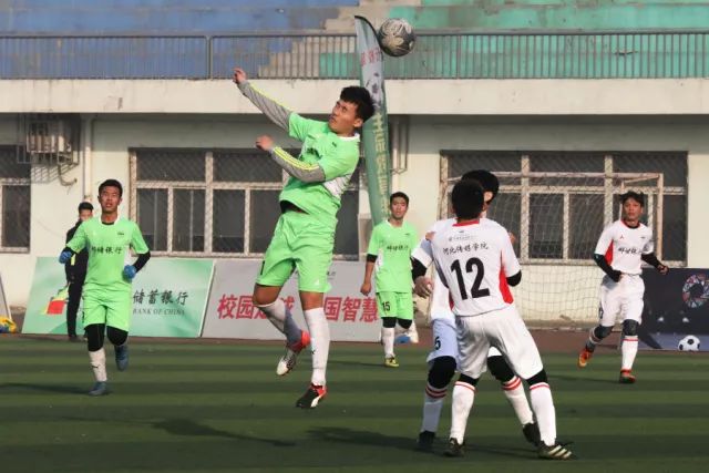 下届还有李凯尔吗 苏群:我的理解他是一次一签